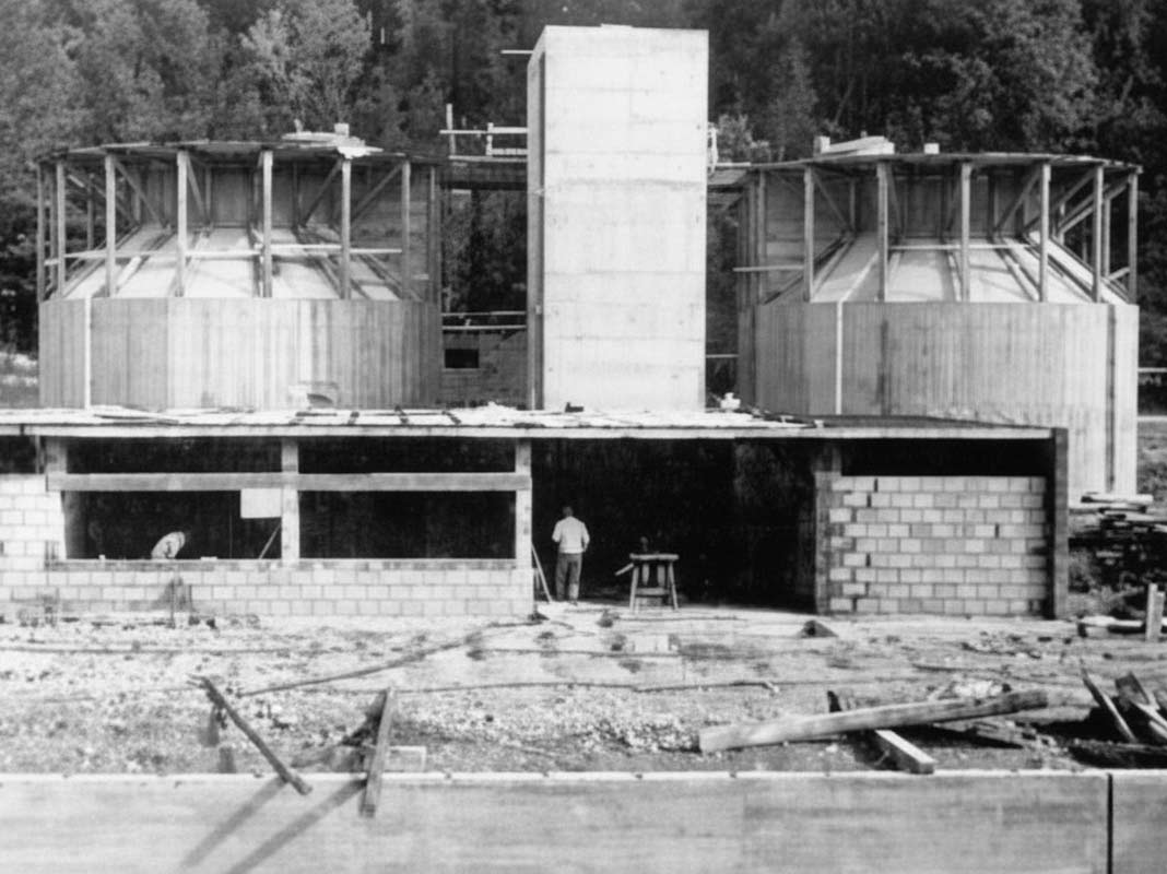 Bau des Betriebsgebäudes am 09.10.1963